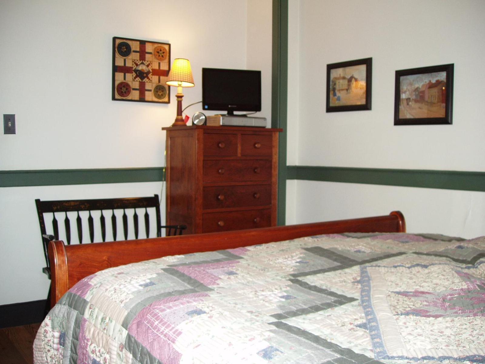 Brownstone Colonial Inn Reinholds Exterior foto