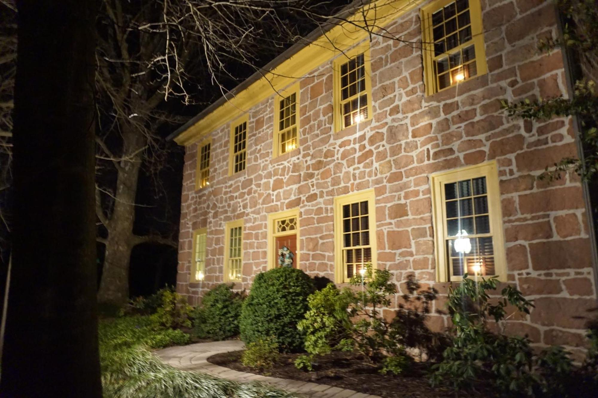 Brownstone Colonial Inn Reinholds Exterior foto